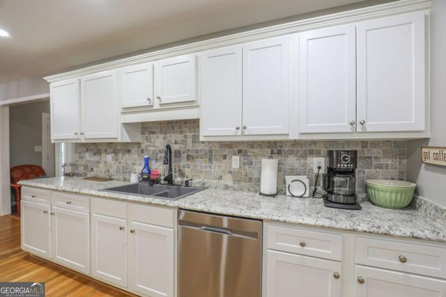 240 NW Southern Walk Drive, Milledgeville, GA 31061