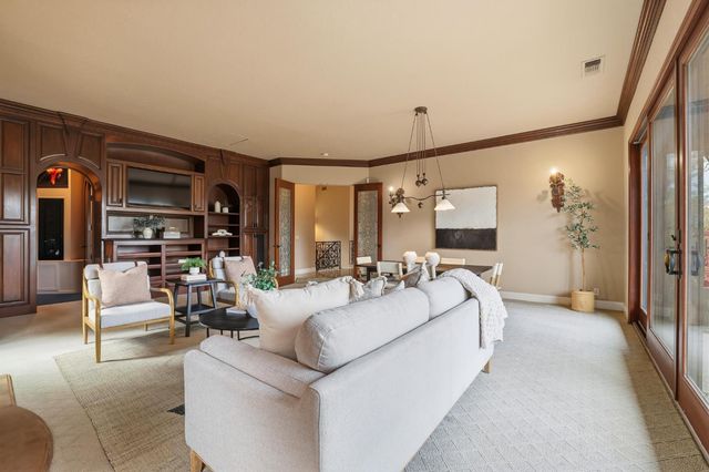 617 Lakecrest Dr, El Dorado Hills, CA 95762