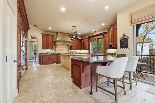 617 Lakecrest Dr, El Dorado Hills, CA 95762