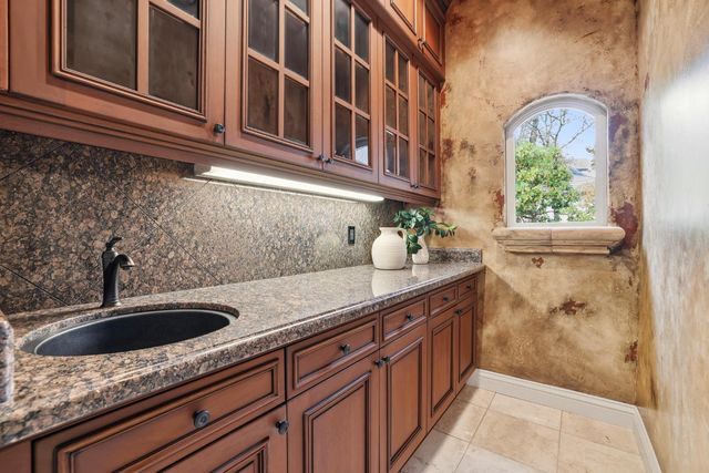 617 Lakecrest Dr, El Dorado Hills, CA 95762