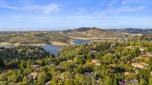 617 Lakecrest Dr, El Dorado Hills, CA 95762