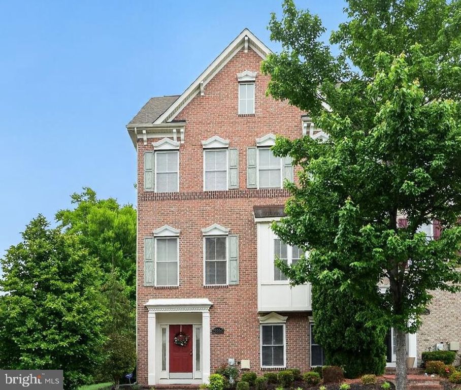 15504 NEWTONMORE LN, Upper Marlboro, MD 20774