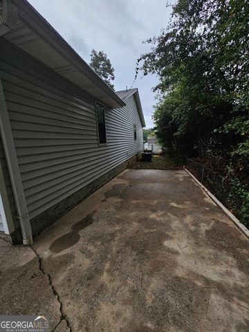 342 Lakeshore Drive, Stockbridge, GA 30281