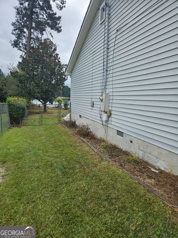 342 Lakeshore Drive, Stockbridge, GA 30281