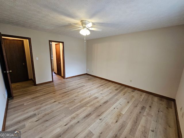 342 Lakeshore Drive, Stockbridge, GA 30281
