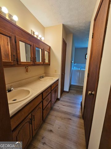 342 Lakeshore Drive, Stockbridge, GA 30281