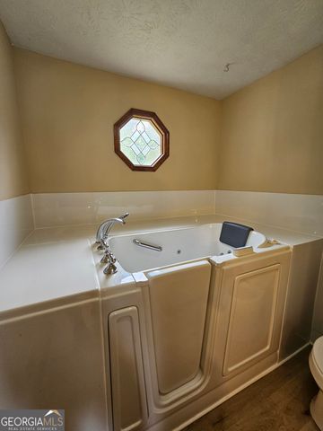 342 Lakeshore Drive, Stockbridge, GA 30281