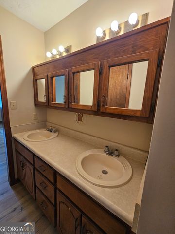 342 Lakeshore Drive, Stockbridge, GA 30281