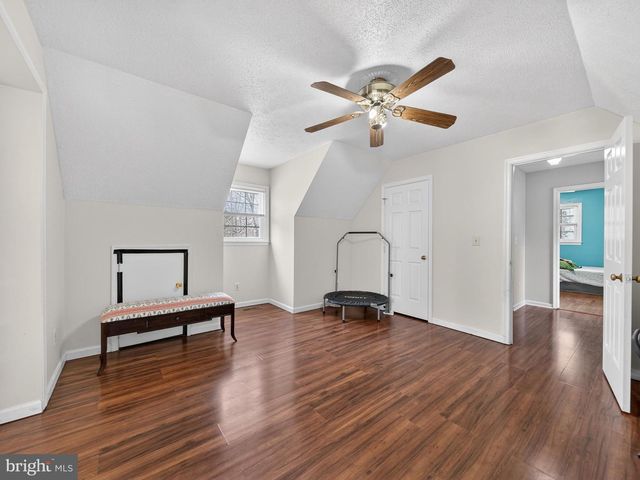 11223 BEALES BRANCH LN, Remington, VA 22734