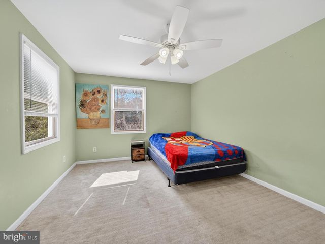 11223 BEALES BRANCH LN, Remington, VA 22734