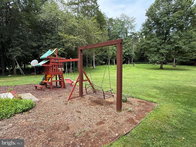 11223 BEALES BRANCH LN, Remington, VA 22734