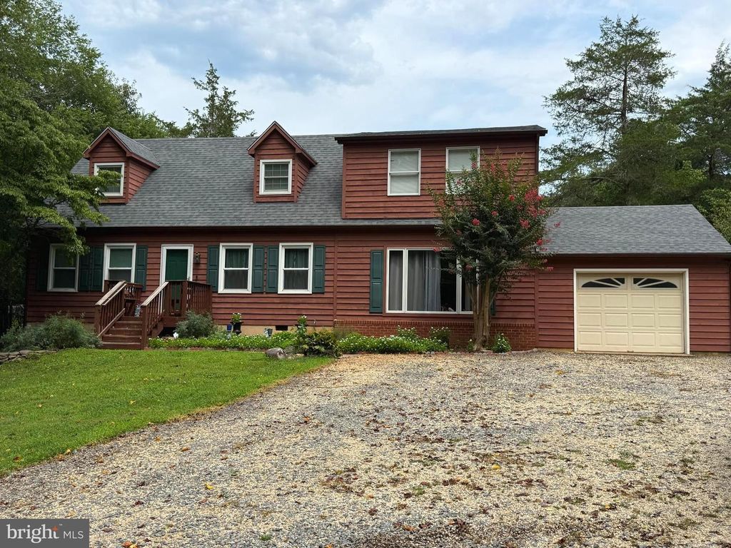 11223 BEALES BRANCH LN, Remington, VA 22734