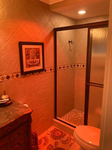 700 NE 14th Avenue NE 404, Hallandale Beach, FL 33009