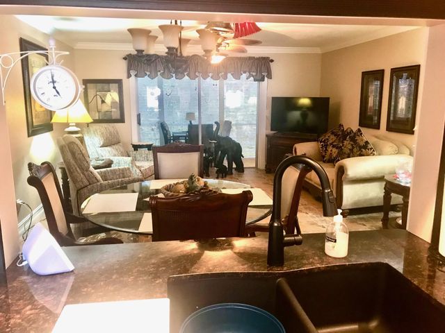 700 NE 14th Avenue NE 404, Hallandale Beach, FL 33009