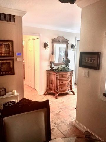 700 NE 14th Avenue NE 404, Hallandale Beach, FL 33009