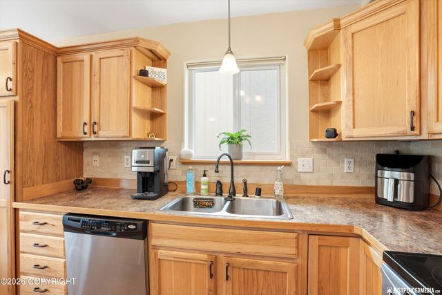 20646 Icefall Drive, Eagle River, AK 99577