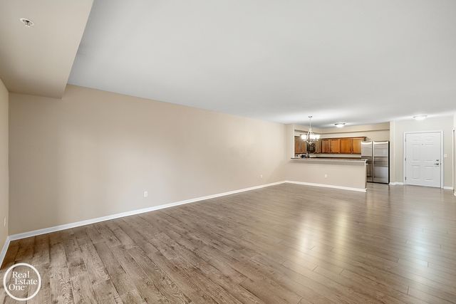 2118 Country Club Drive, St Clair Shores, MI 48082