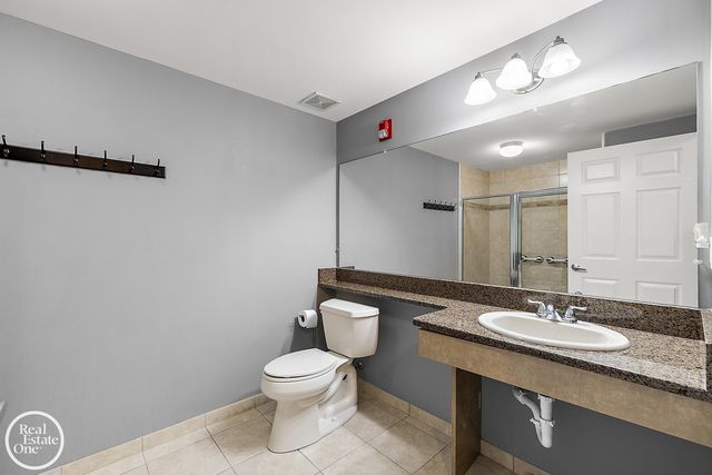 2118 Country Club Drive, St Clair Shores, MI 48082