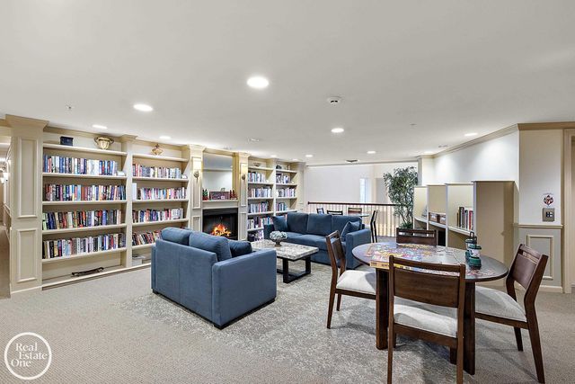 2118 Country Club Drive, St Clair Shores, MI 48082