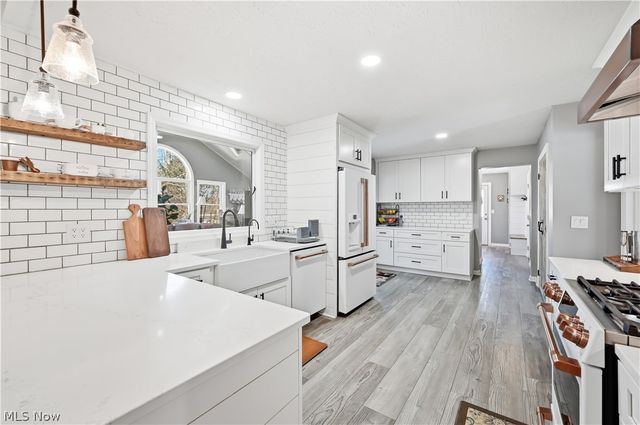 100 Southwyck Drive, Chagrin Falls, OH 44022