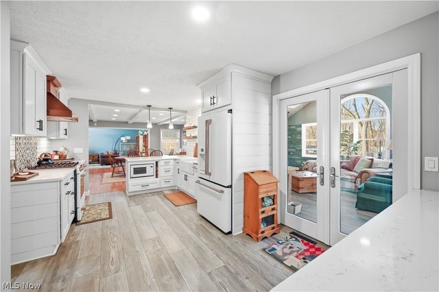 100 Southwyck Drive, Chagrin Falls, OH 44022