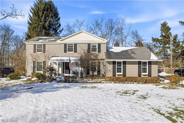 100 Southwyck Drive, Chagrin Falls, OH 44022