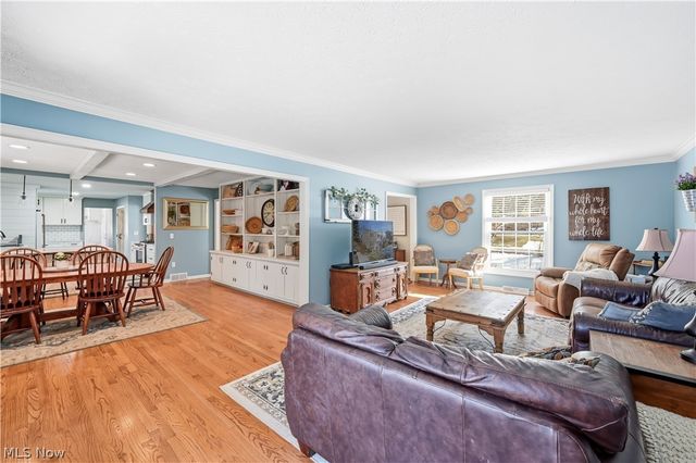 100 Southwyck Drive, Chagrin Falls, OH 44022