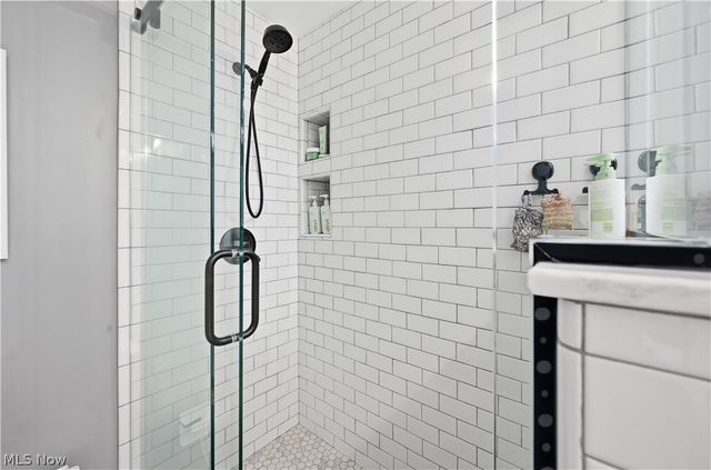 100 Southwyck Drive, Chagrin Falls, OH 44022