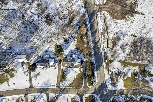 100 Southwyck Drive, Chagrin Falls, OH 44022