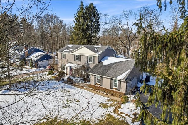 100 Southwyck Drive, Chagrin Falls, OH 44022