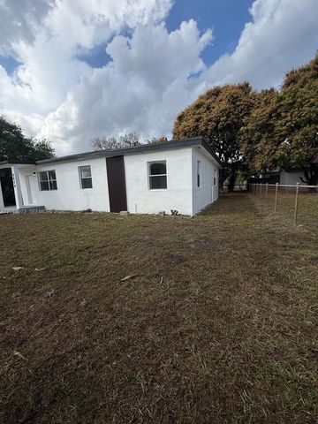 3515 NW 213th St, Miami Gardens, FL 33056