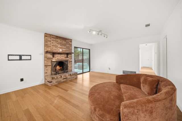 722 Oakbluff Drive, Lancaster, TX 75146