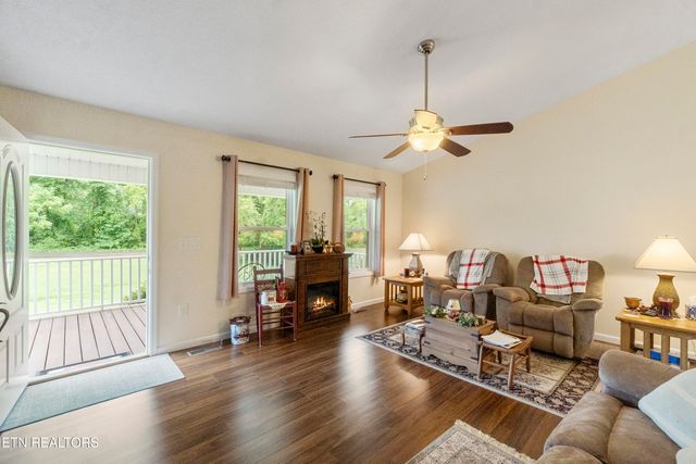 708 Hwy 107, Del Rio, TN 37727