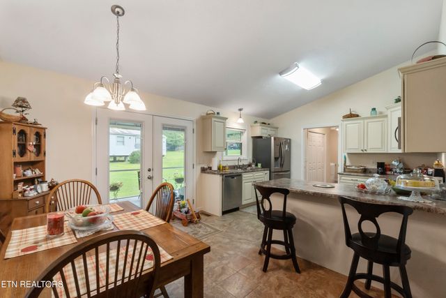 708 Hwy 107, Del Rio, TN 37727