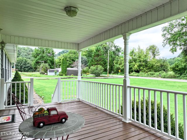 708 Hwy 107, Del Rio, TN 37727