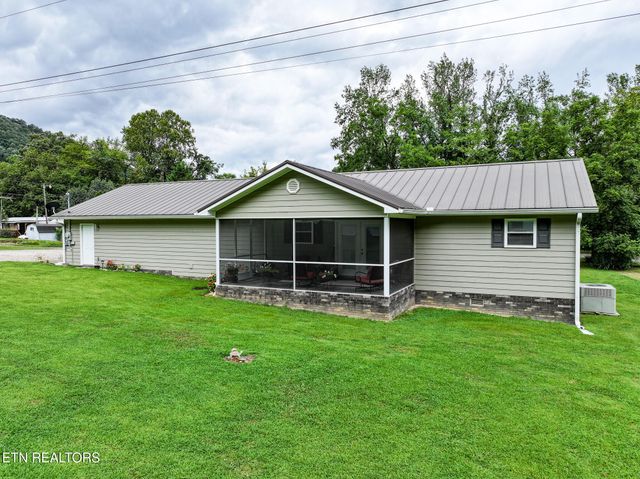 708 Hwy 107, Del Rio, TN 37727