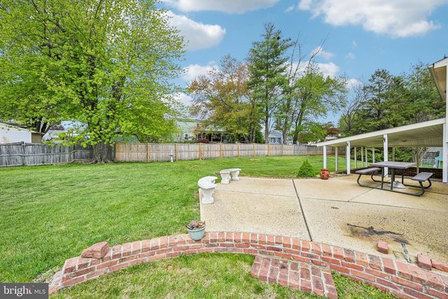 77 WREN DR, Holland, PA 18966