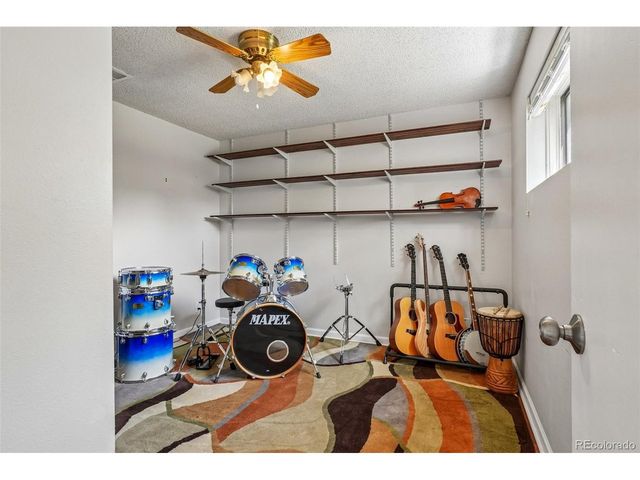 10470 Livingston Dr, Northglenn, CO 80234