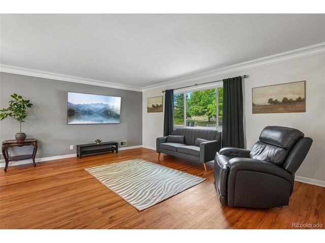 10470 Livingston Dr, Northglenn, CO 80234