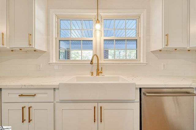 132 Walden Circle, Spartanburg, SC 29301