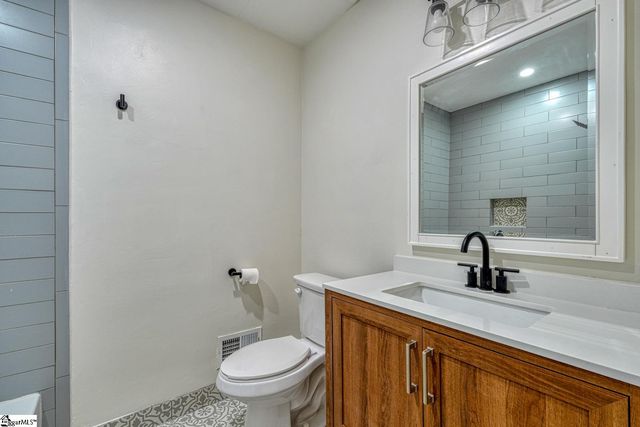 132 Walden Circle, Spartanburg, SC 29301