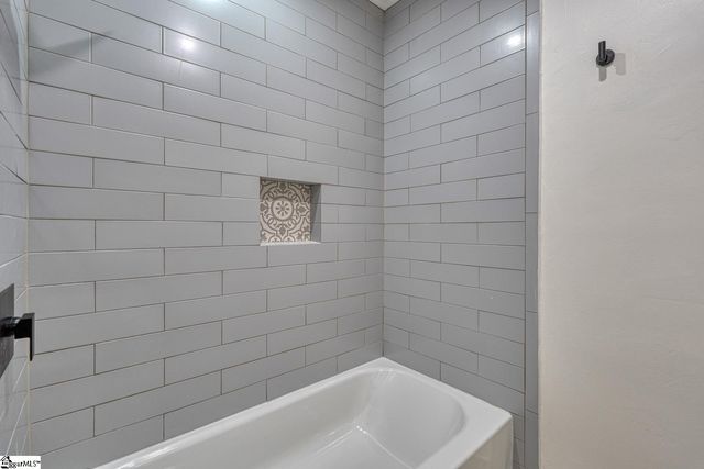 132 Walden Circle, Spartanburg, SC 29301