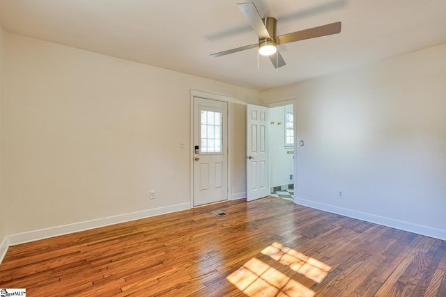 132 Walden Circle, Spartanburg, SC 29301