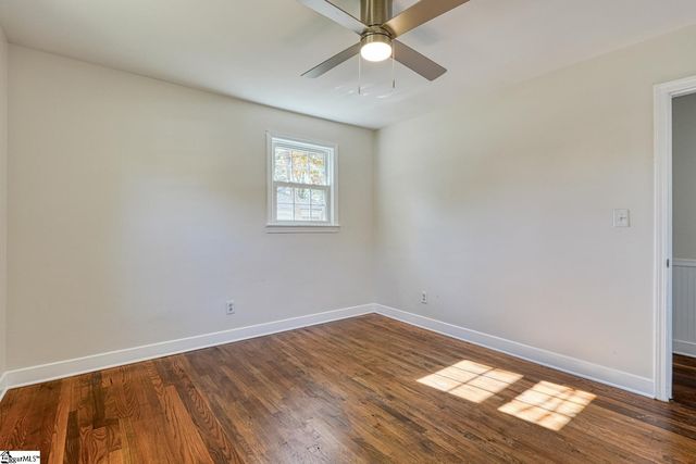 132 Walden Circle, Spartanburg, SC 29301