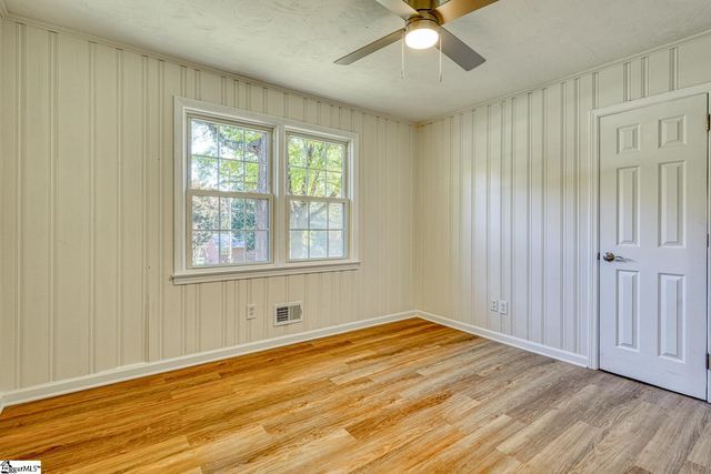 132 Walden Circle, Spartanburg, SC 29301