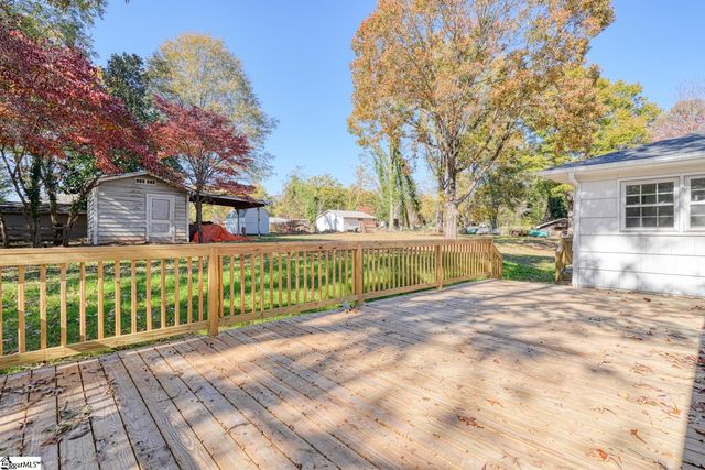 132 Walden Circle, Spartanburg, SC 29301