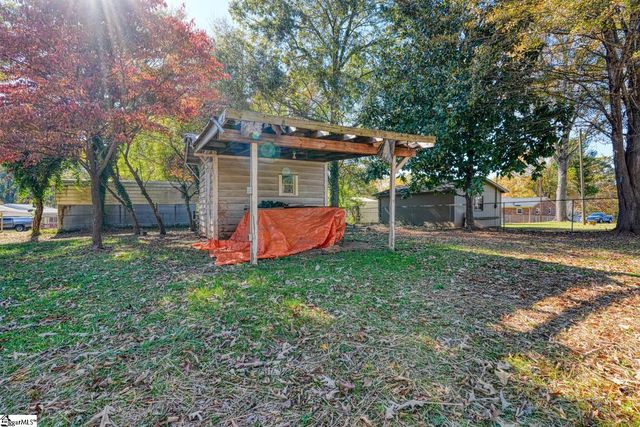 132 Walden Circle, Spartanburg, SC 29301