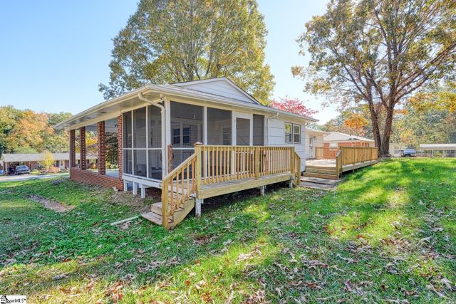 132 Walden Circle, Spartanburg, SC 29301