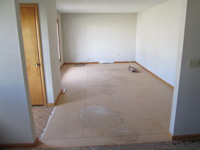 406 E Water Street, Fayette, IA 52142