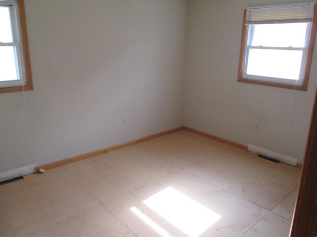 406 E Water Street, Fayette, IA 52142